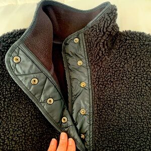 Athleta Cozy Sherpa. Sz. Med. Black